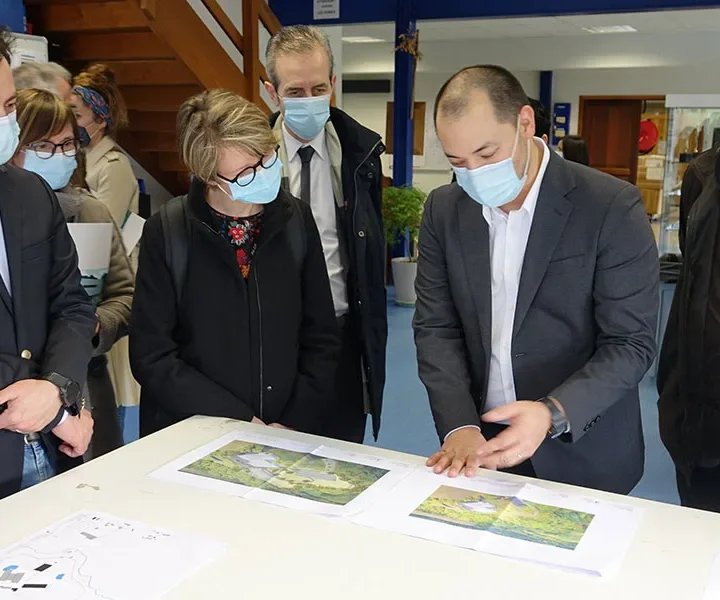 Besuch eines französischen Präfektes aus der Region Cantal